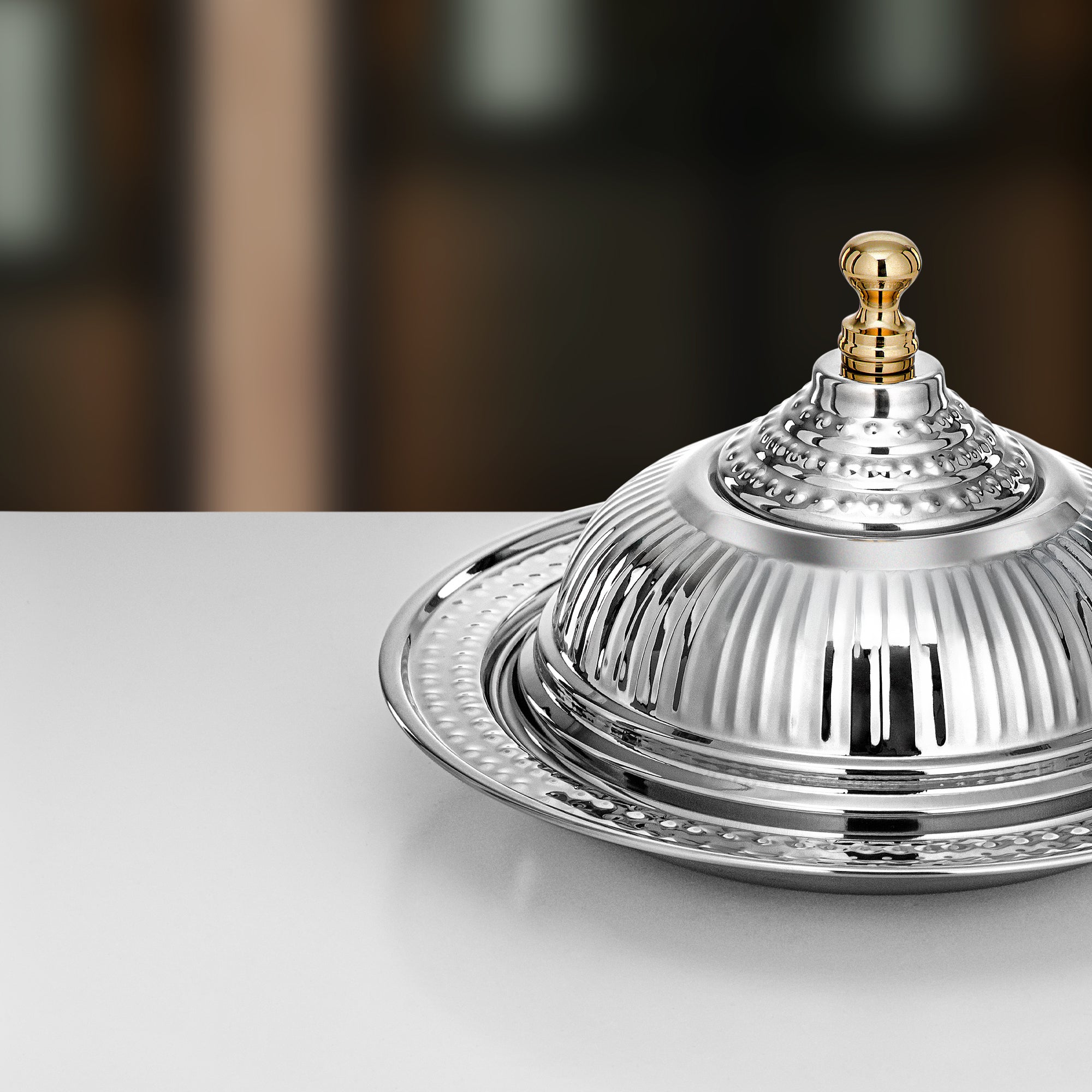 Almarjan Diwan Tray with Cover 30cm Silver