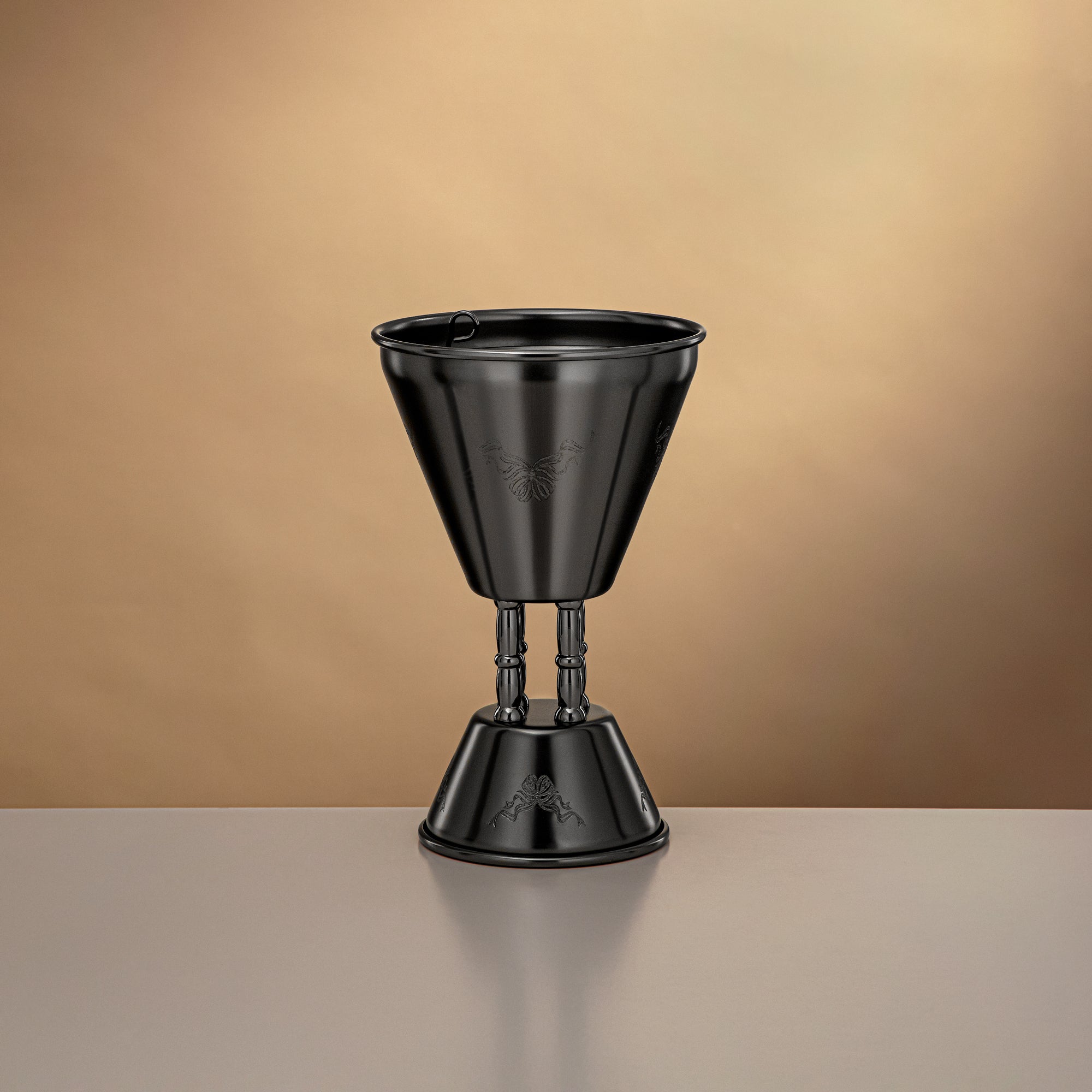 المرجان مبخرة بطول 21 سم باللون الأسود غير اللامع - HT2506093