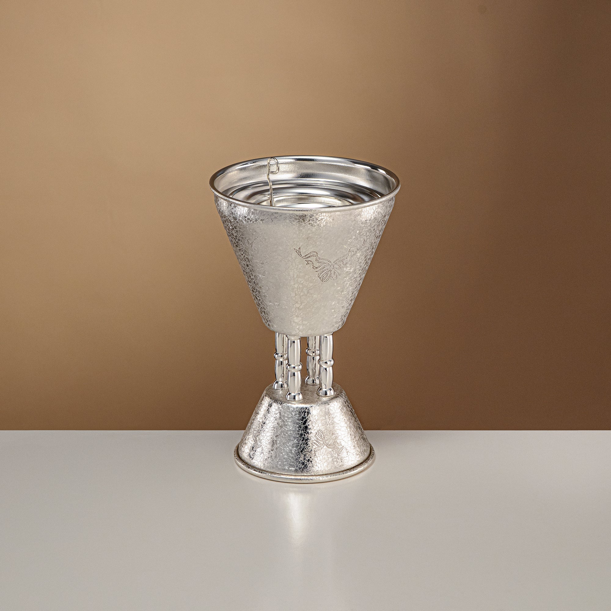 مبخرة المرجان فضية بتصميم متشقق 21 سم